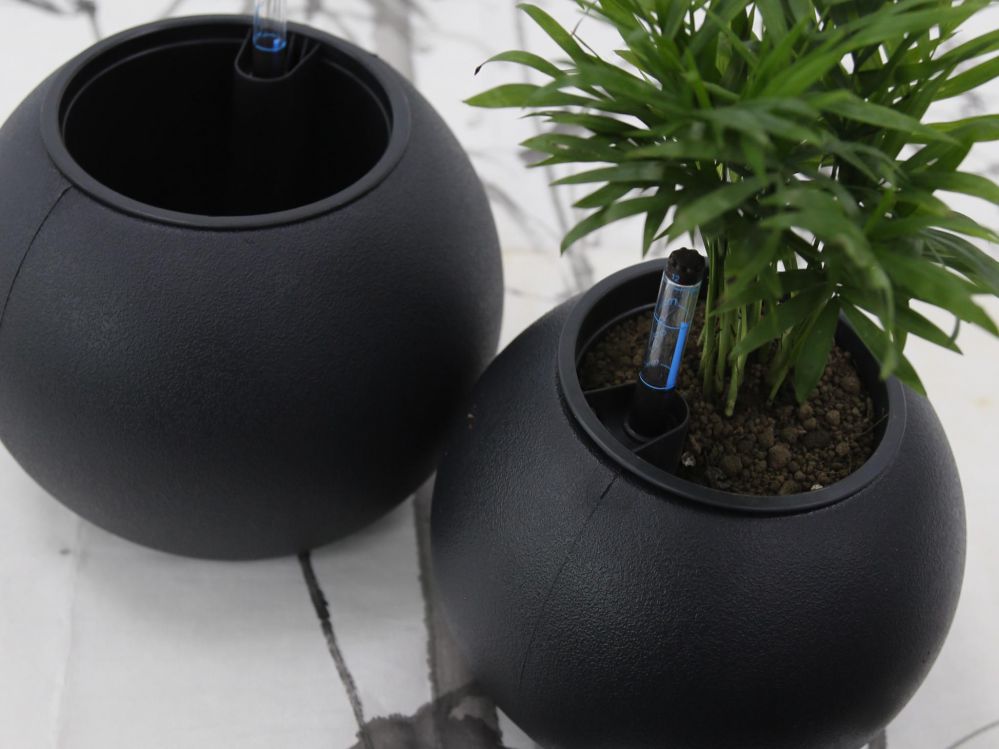 INTELLIGENT FLOWER POT